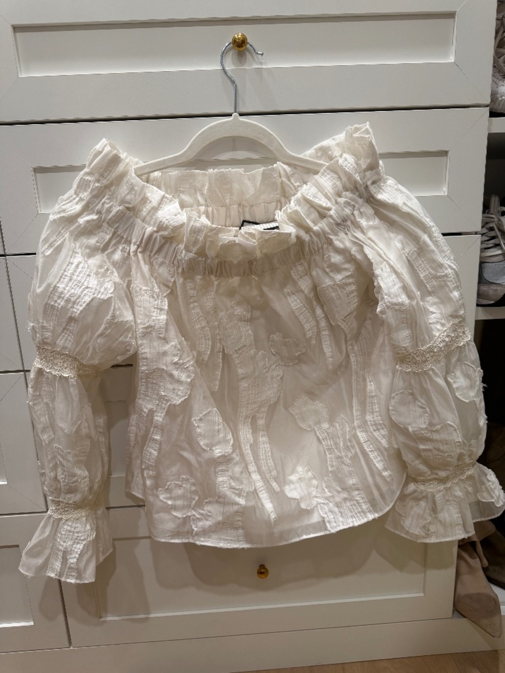 Alexis White Off Shoulder Blouse Textured Applique Smocked Peasant Top M